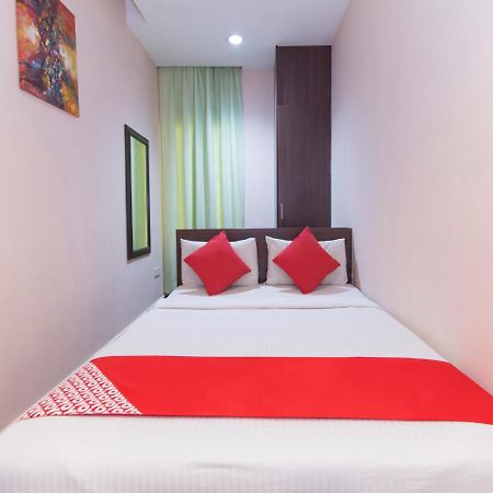 Oyo 109 V'La Park Hotel Куала Лумпур Екстериор снимка