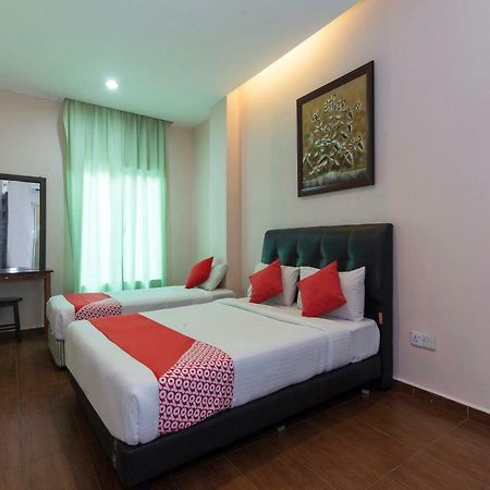 Oyo 109 V'La Park Hotel Куала Лумпур Екстериор снимка
