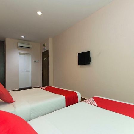 Oyo 109 V'La Park Hotel Куала Лумпур Екстериор снимка