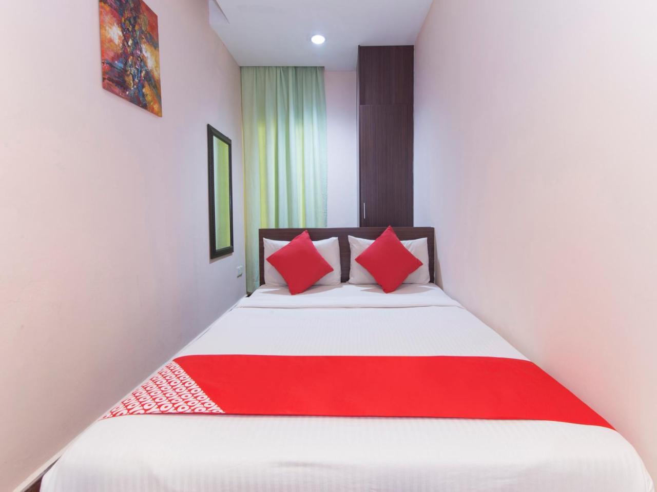 Oyo 109 V'La Park Hotel Куала Лумпур Екстериор снимка