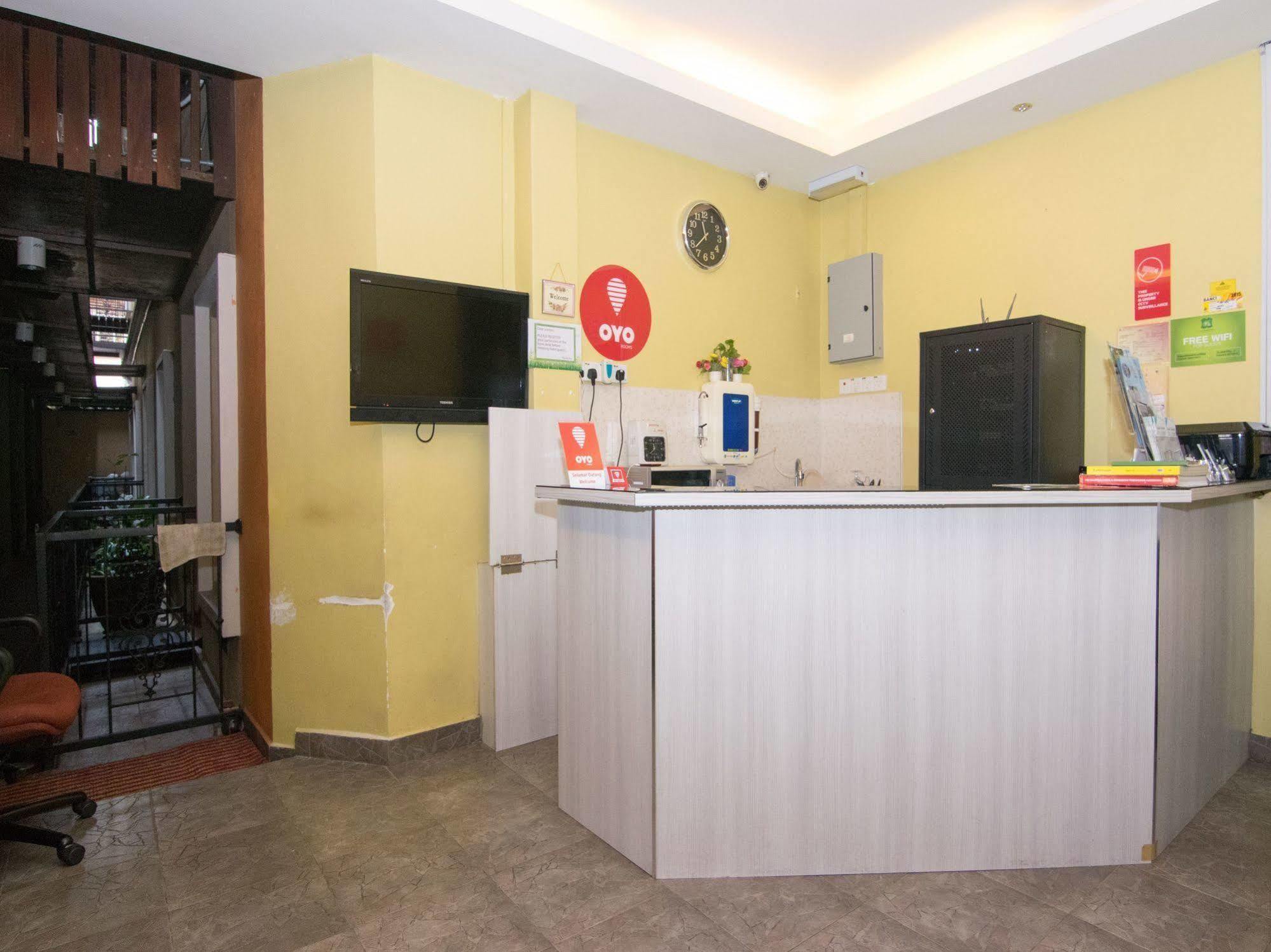 Oyo 109 V'La Park Hotel Куала Лумпур Екстериор снимка