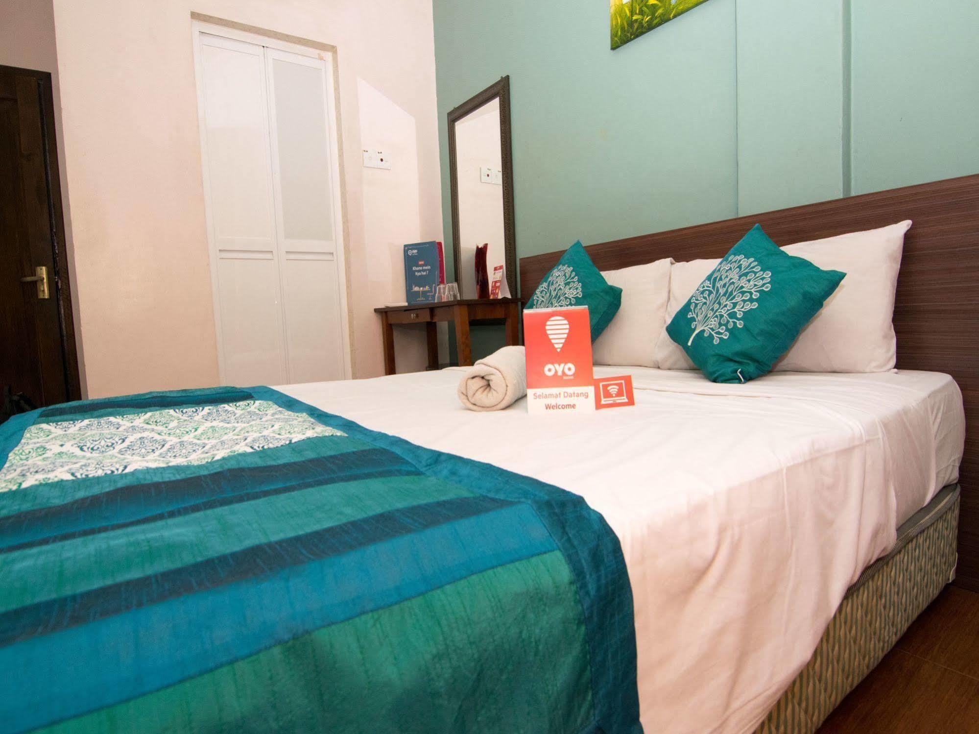 Oyo 109 V'La Park Hotel Куала Лумпур Екстериор снимка